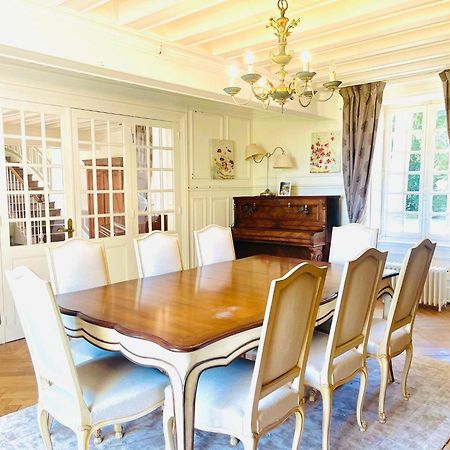 Maison Chaleureuse De 4 A 12 Personnes Neuville-aux-Bois Esterno foto
