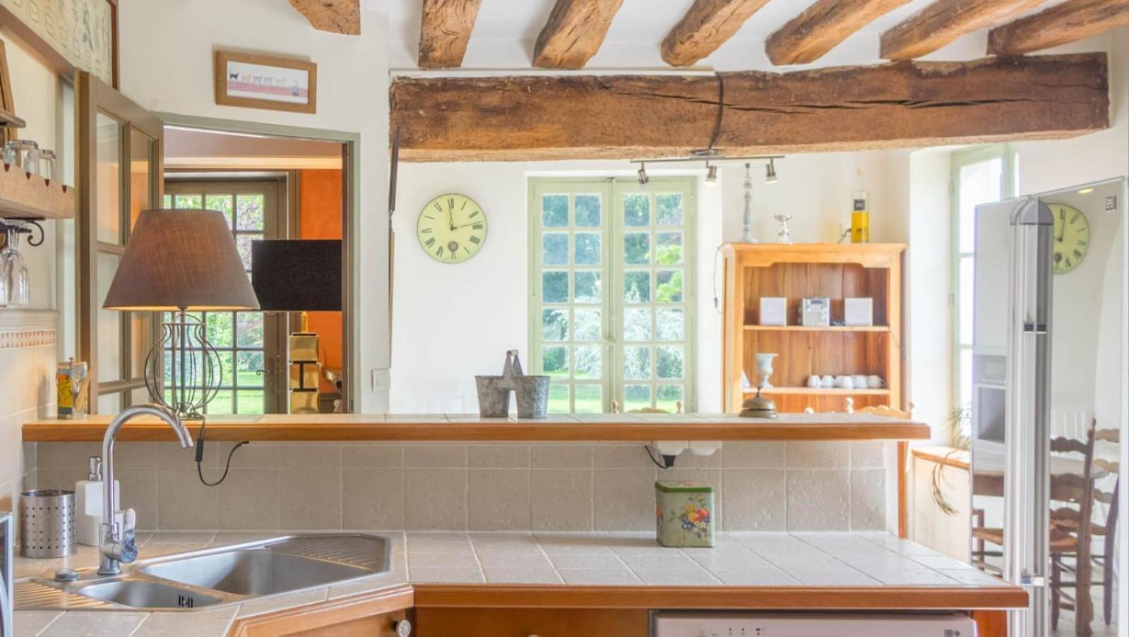 Maison Chaleureuse De 4 A 12 Personnes Neuville-aux-Bois Esterno foto